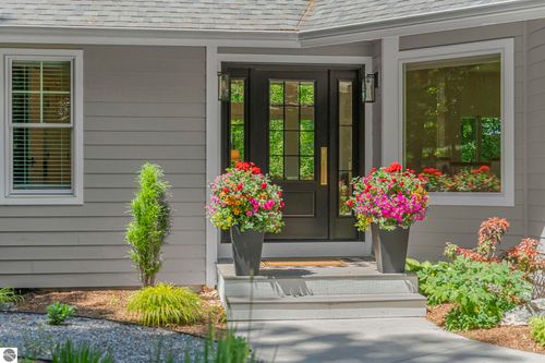 7059 Leorie Drive, Traverse City, MI, 49686 | Card Image