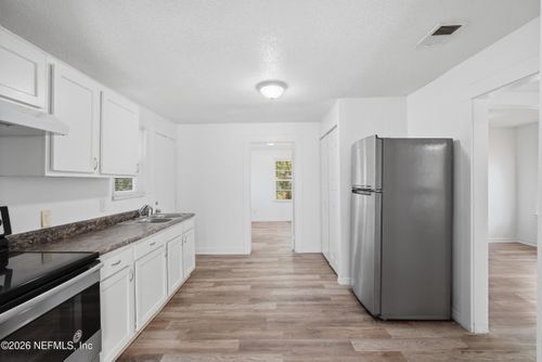 859 W 28th St, JACKSONVILLE, FL, 32209-4428 | Card Image