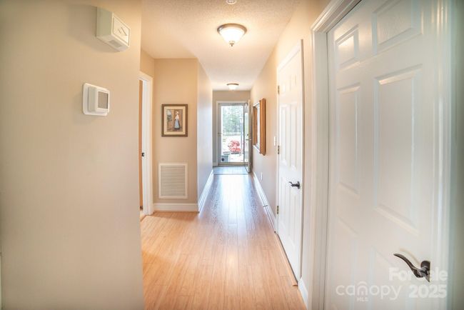 137 Lady Slipper Ln Sw, Townhouse with 3 bedrooms, 2 bathrooms and null parking in Valdese NC | Image 17
