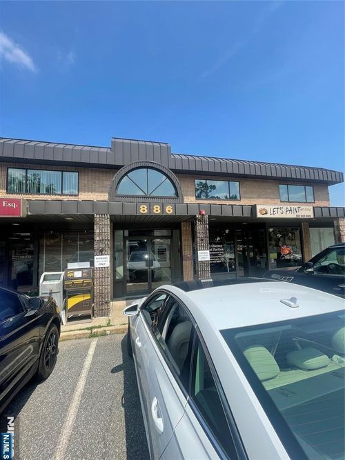 886 Belmont Ave, North Haledon, NJ, 07508-2573 | Card Image