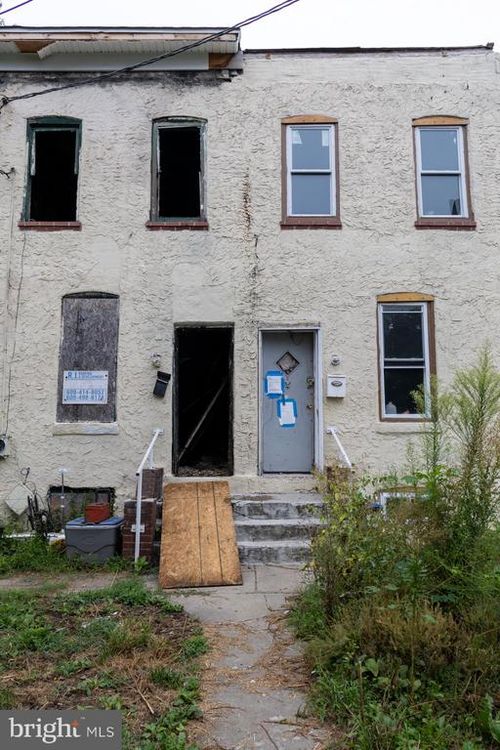 4 Lansing Aly, Trenton, NJ, 08638-4208 | Card Image