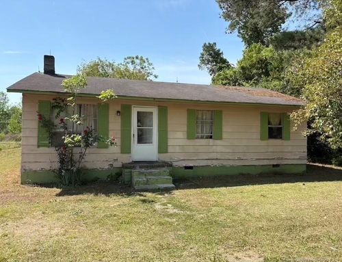 118 Brooklyn St, Red Springs, NC, 28377-1931 | Card Image