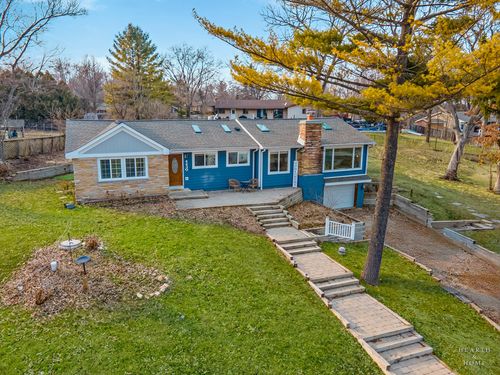 4433 Wildwood Dr, Crystal Lake, IL, 60014-2542 | Card Image