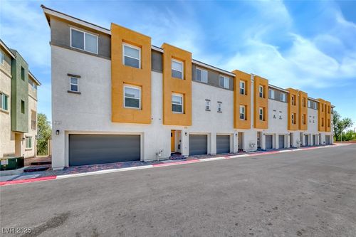 3728 Enchanted Sky St, Las Vegas, NV, 89129-8213 | Card Image