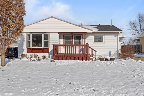 1048 Clifton St Ne, Cedar Rapids, IA, 52402-5739 | Card Image