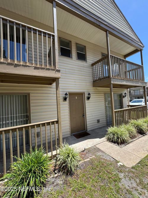 a-5-2300 Twelve Oaks Dr, Orange Park, FL, 32065-9021 | Card Image