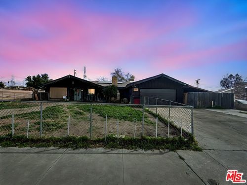 1129 Greenwood Dr, Bakersfield, CA, 93306-5933 | Card Image