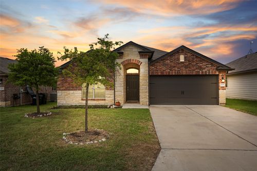 105 Plata Ln, Jarrell, TX, 76537-2002 | Card Image