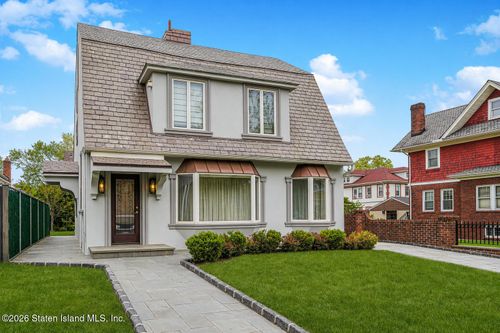 125 Garretson Ave, Staten Island, NY, 10304-2829 | Card Image