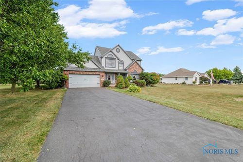22059 W Bittersweet Ln, Curtice, OH, 43412-9693 | Card Image