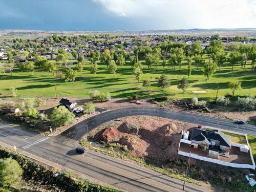 820 Club House Dr, Roosevelt, UT, 84066-2201 | Card Image