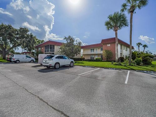 205-98 Spring Lake Dr, Vero Beach, FL, 32962-3088 | Card Image