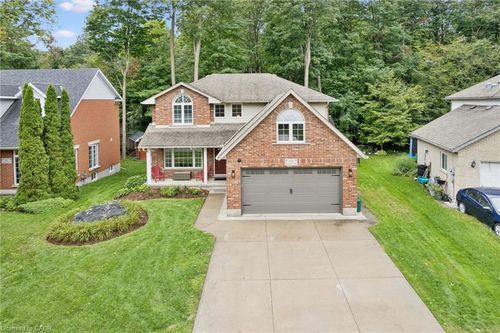 10 Merner Pl, New Hamburg, ON, N3A1Z6 | Card Image