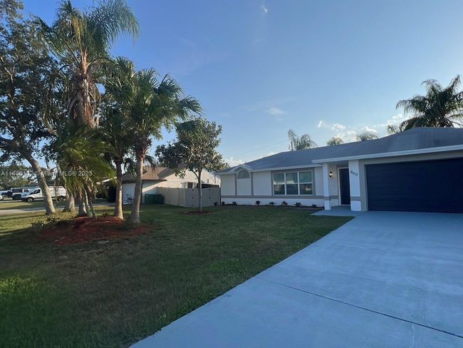 860 Adler Drive, House other with 3 bedrooms, 2 bathrooms and null parking in Deltona FL | Image 1
