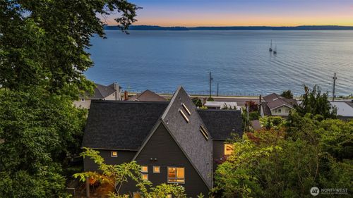 4622 57th Ave Sw, Seattle, WA, 98116-3936 | Card Image