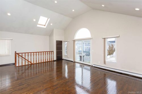 fl-2nd-428 E Harrison St, Long Beach, NY, 11561-2346 | Card Image