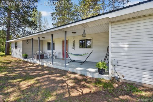6298 Hess Rd, Vassar, MI, 48768-9233 | Card Image