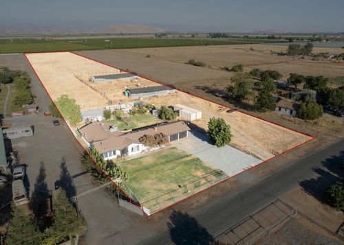 38838 Road 140, Cutler, CA, 93615-9710 | Card Image