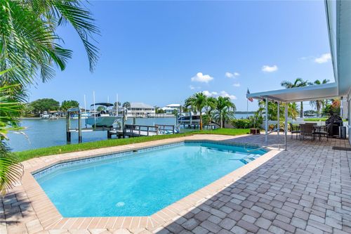 16458 Redington Dr, REDINGTON BEACH, FL, 33708-1550 | Card Image