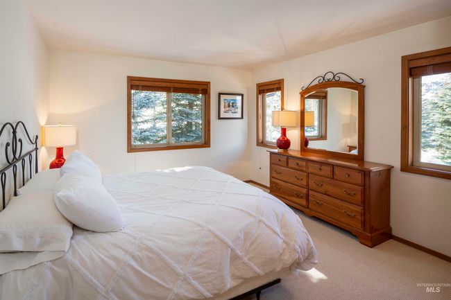 732 Morning Star Rd, Townhouse with 3 bedrooms, 4 bathrooms and 2 parking in Sun Valley ID | Image 20