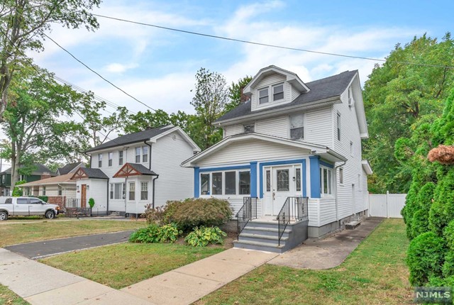 8th Ave, Roselle, NJ 07203