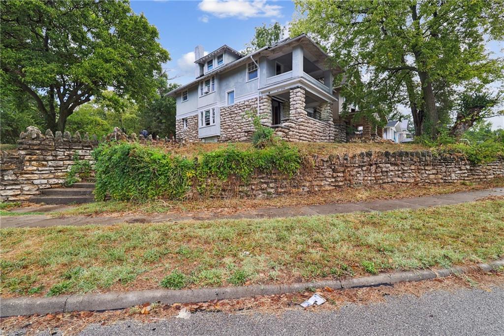 36th St, Kansas City, MO 64128