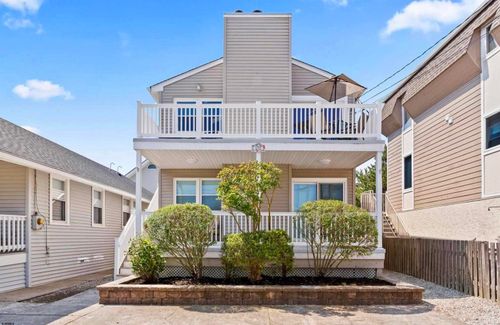2-107 Ocean Rd, Ocean City, NJ, 08226-4546 | Card Image