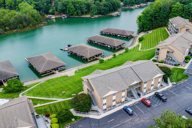 UNIT-5 - 1103 Mariners Way, Condo with 2 bedrooms, 2 bathrooms and null parking in Huddleston VA | Image 35