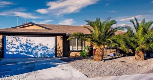 517 Longtree Ave, Henderson, NV, 89011-4342 | Card Image