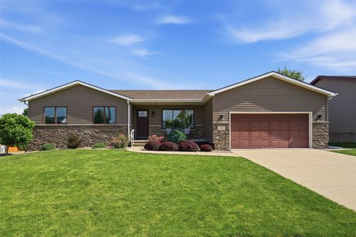 3112 24th Ave, Marion, IA, 52302-1471 | Card Image