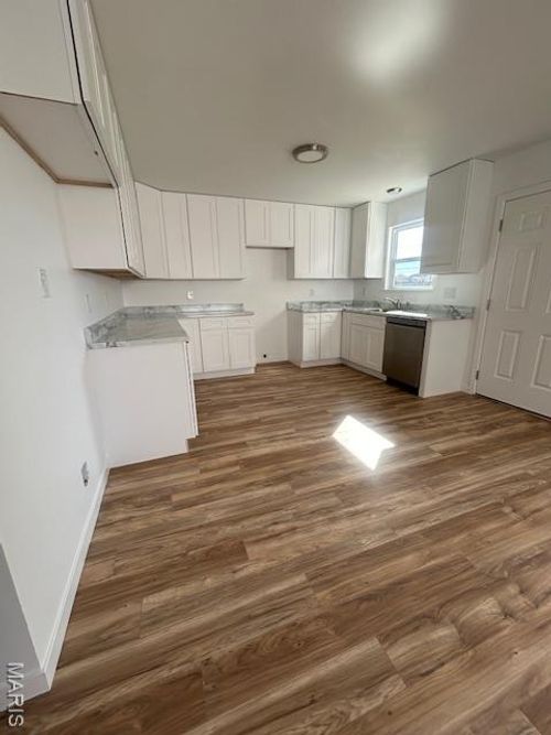 3718 Hebert St, Saint Louis, MO, 63107-2201 | Card Image