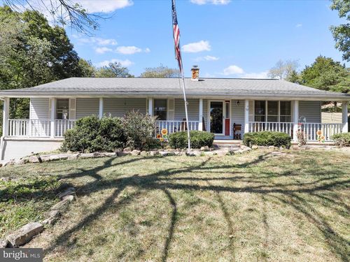 52 S Easy St, Fort Ashby, WV, 26719-6833 | Card Image