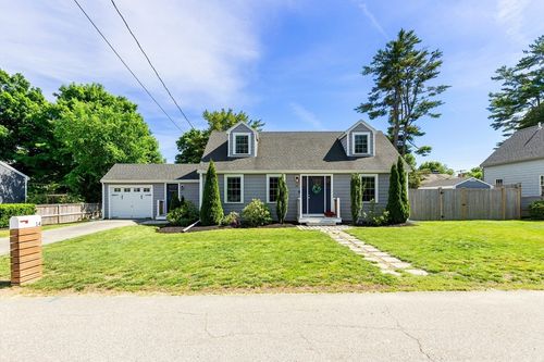 14 Bruce Ln, Wenham, MA, 01984-1404 | Card Image