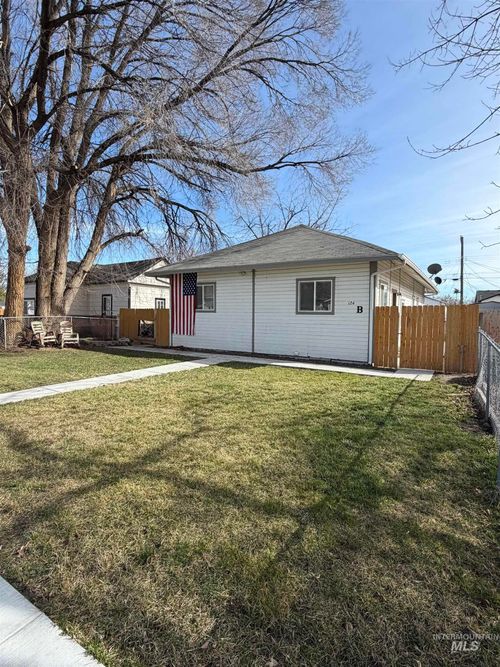 124 13th Ave North, Nampa, ID, 83687 | Card Image
