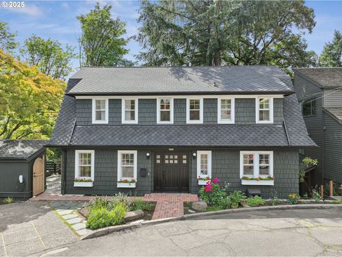 2950 Sw Bennington Dr, Portland, OR, 97205-5805 | Card Image