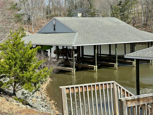 15 Watch Tower Dr, Moneta, VA, 24121 | Card Image