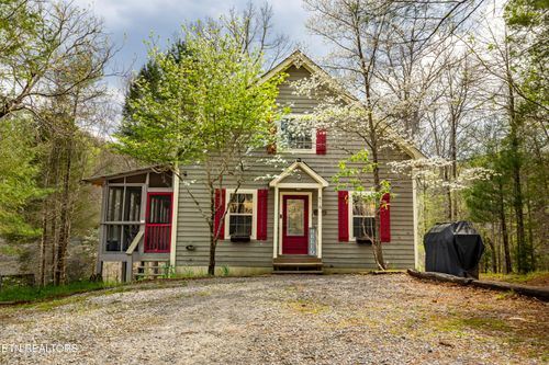 516 Clearwater Cir, Townsend, TN, 37882-3674 | Card Image