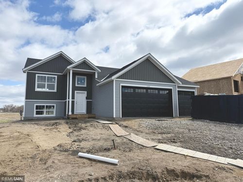 1555 Meadows Dr Ne, East Bethel, MN, 55011-2200 | Card Image