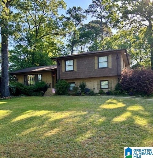 3223 Cornwall Drive, HOOVER, AL, 35226 | Card Image