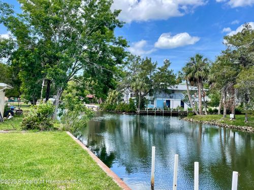 6045 Colony Cir, WEEKI WACHEE, FL, 34607-1326 | Card Image