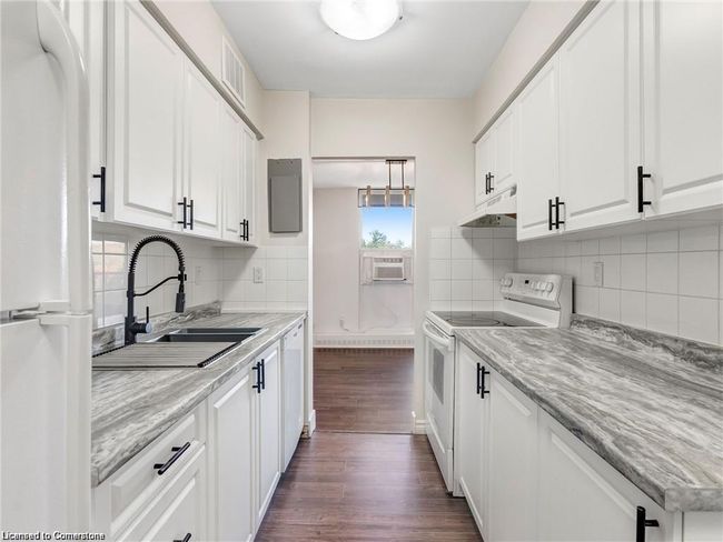 1106 - 1966 Main St W, House attached with 3 bedrooms, 2 bathrooms and 1 parking in Hamilton ON | Image 17