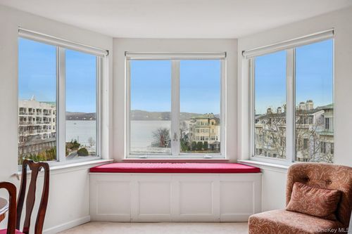 1316-1316 Round Pointe Dr, Haverstraw, NY, 10927-2124 | Card Image