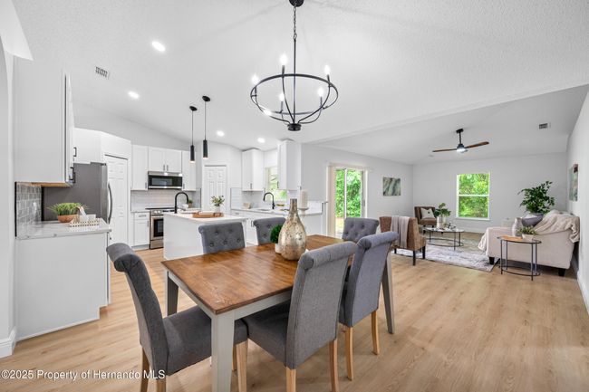 DINING ROOM | Image 20