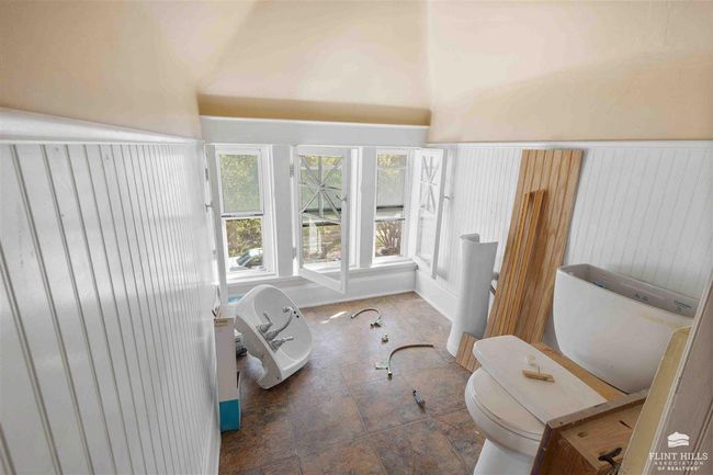220 S 8 Th St, House other with 4 bedrooms, 3 bathrooms and null parking in Manhattan KS | Image 25