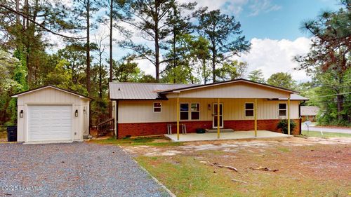 600 S Hardin St, Southern Pines, NC, 28387-4408 | Card Image