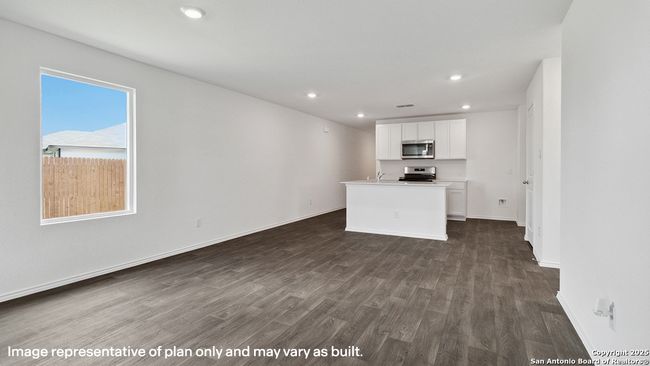 15519 Mint Patch Mdw, House other with 4 bedrooms, 2 bathrooms and null parking in Von Ormy TX | Image 12