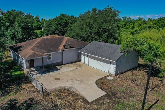 403 Fern Ln, House other with 5 bedrooms, 2 bathrooms and 1 parking in Wharton TX | Image 22