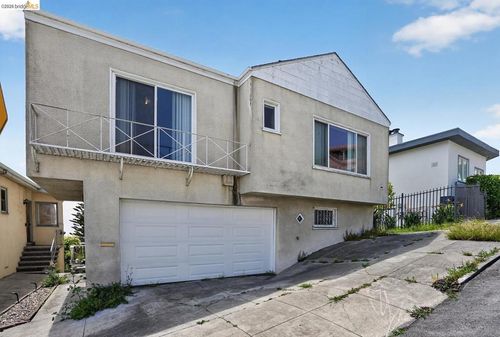 89 Keystone Way, San Francisco, CA, 94127-2717 | Card Image