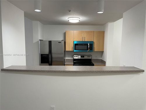 apt-210-533 Ne 3rd Ave, FORT LAUDERDALE, FL, 33301-3232 | Card Image