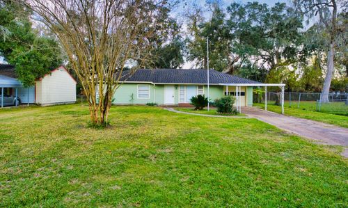 906 Avenue A, Sweeny, TX, 77480-3606 | Card Image